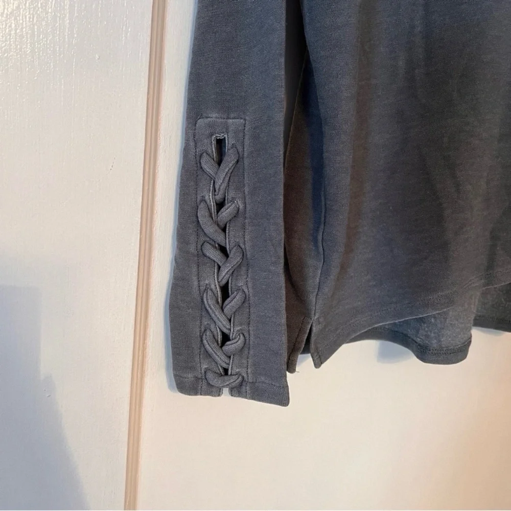 Chaser lace up